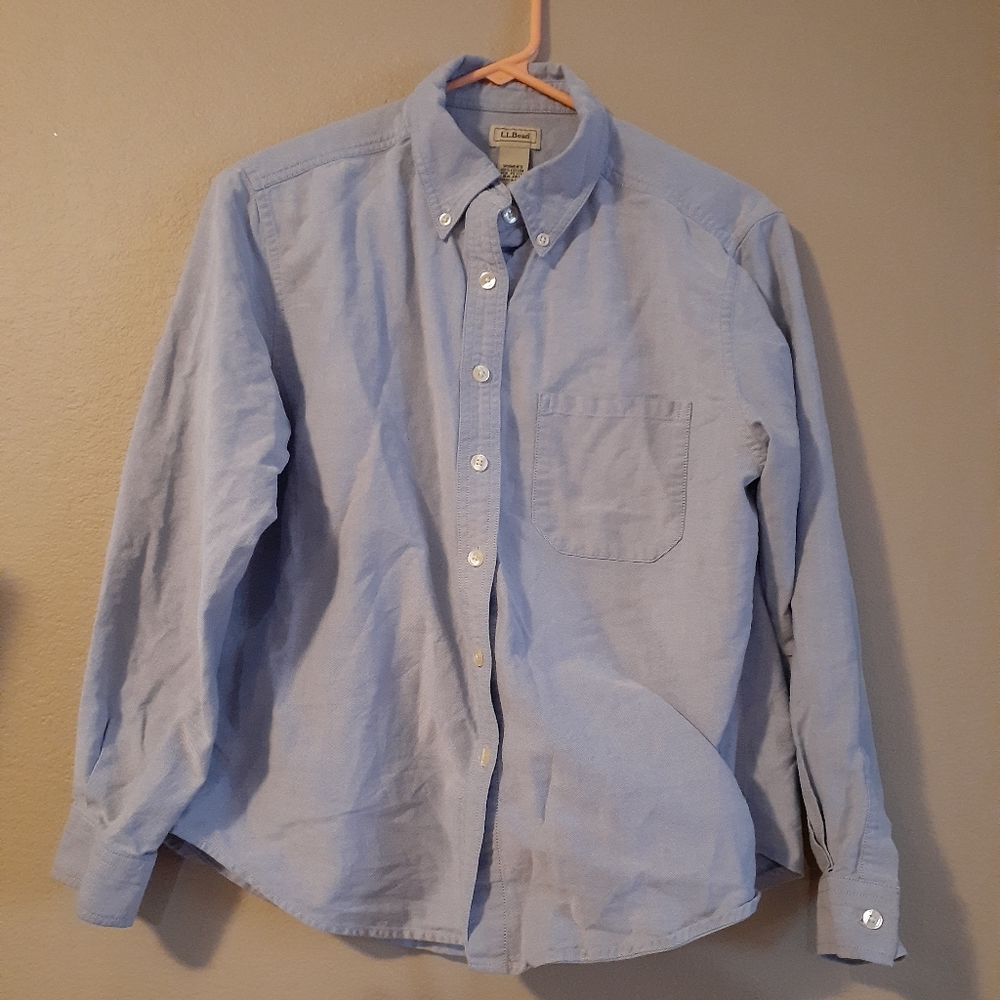 L.L. Bean Long Sleeve Button Down Chambray Shirt Medium